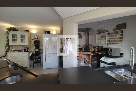Casa à venda com 4 quartos, 310m² em Socorro, São Paulo