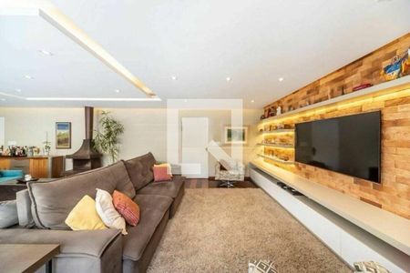 Casa à venda com 4 quartos, 310m² em Socorro, São Paulo