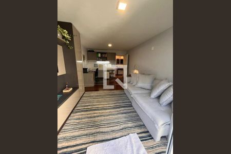 Casa à venda com 4 quartos, 310m² em Socorro, São Paulo