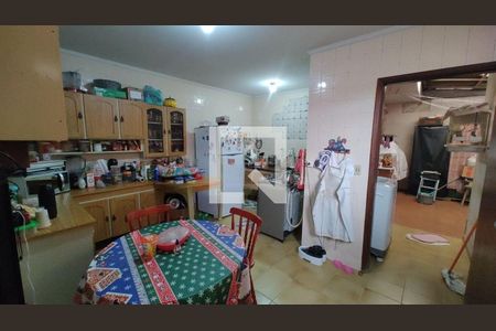 Casa à venda com 3 quartos, 144m² em Vila Friburgo, São Paulo