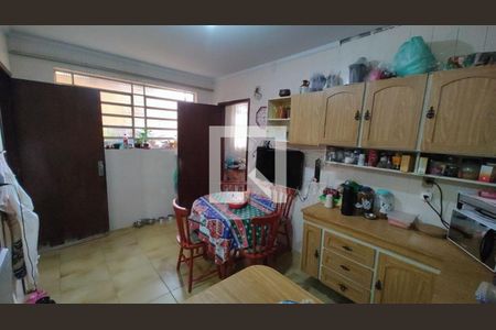 Casa à venda com 3 quartos, 144m² em Vila Friburgo, São Paulo