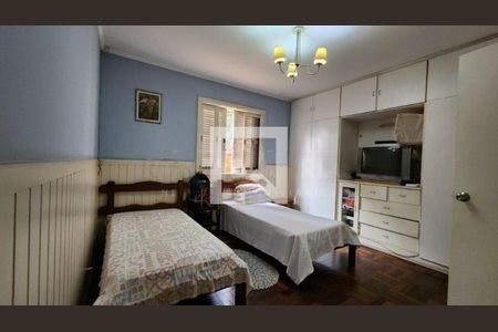 Casa à venda com 3 quartos, 270m² em Jardim Santa Helena, São Paulo