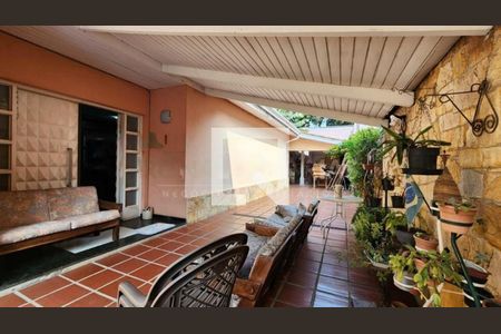 Casa à venda com 3 quartos, 270m² em Jardim Santa Helena, São Paulo