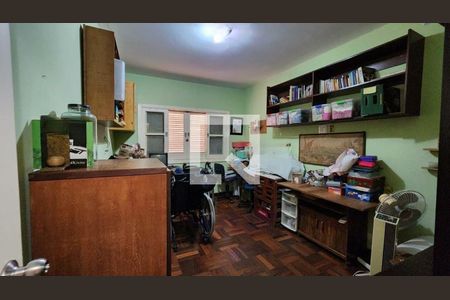 Casa à venda com 3 quartos, 270m² em Jardim Santa Helena, São Paulo