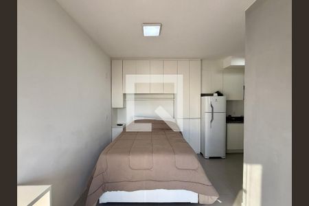 Quarto de kitnet/studio para alugar com 0 quarto, 24m² em Santo Amaro, São Paulo