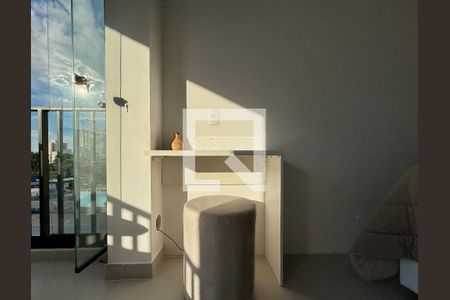 Quarto de kitnet/studio para alugar com 0 quarto, 24m² em Santo Amaro, São Paulo