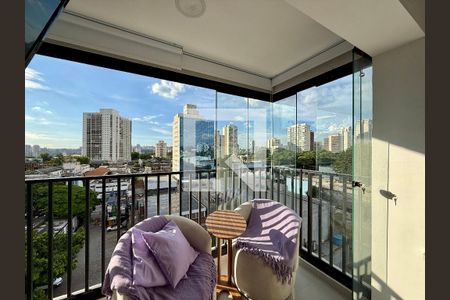 Quarto de kitnet/studio para alugar com 0 quarto, 24m² em Santo Amaro, São Paulo