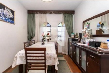 Casa à venda com 4 quartos, 280m² em Vila Carrão, São Paulo