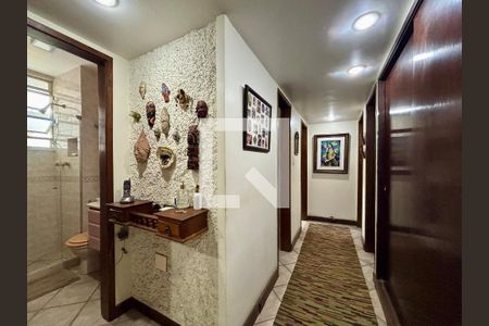 Corredores de apartamento à venda com 3 quartos, 170m² em Copacabana, Rio de Janeiro