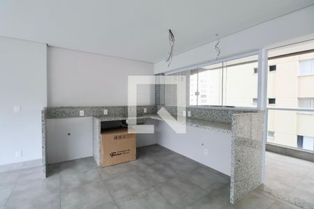 Cozinha de apartamento para alugar com 3 quartos, 145m² em Jardim Las Palmas, Guarujá