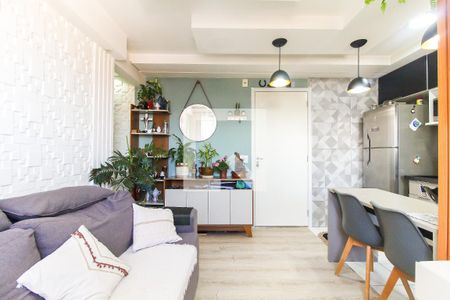 Sala de apartamento à venda com 2 quartos, 45m² em Itaquera, São Paulo