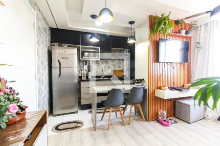 Sala de apartamento à venda com 2 quartos, 45m² em Itaquera, São Paulo