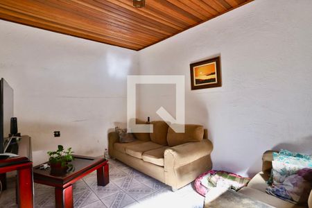 Sala de casa à venda com 4 quartos, 186m² em Vila Bertioga, São Paulo