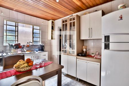 Cozinha de casa à venda com 4 quartos, 186m² em Vila Bertioga, São Paulo