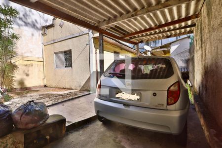 Garagem de casa à venda com 4 quartos, 186m² em Vila Bertioga, São Paulo