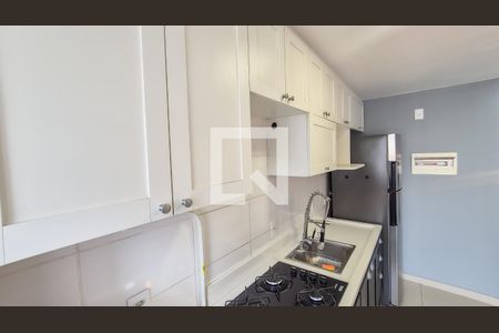 Sala/cozinha de apartamento para alugar com 1 quarto, 35m² em Vista Alegre, Rio de Janeiro