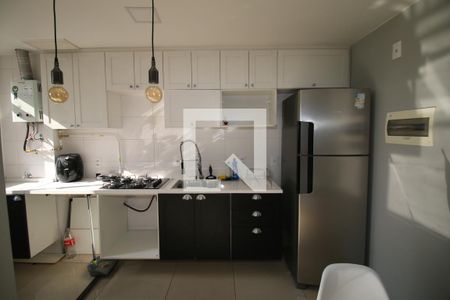 Cozinha de apartamento para alugar com 1 quarto, 35m² em Vista Alegre, Rio de Janeiro