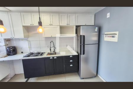 Sala/cozinha de apartamento para alugar com 1 quarto, 35m² em Vista Alegre, Rio de Janeiro