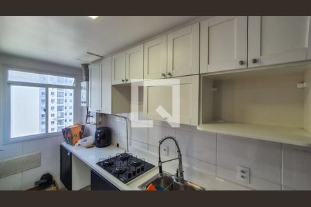 Sala/cozinha de apartamento para alugar com 1 quarto, 35m² em Vista Alegre, Rio de Janeiro