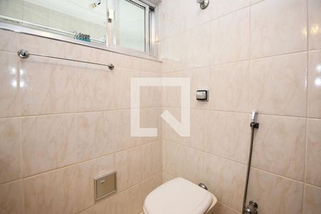 Banheiro social de apartamento para alugar com 2 quartos, 71m² em Paraíso, São Paulo