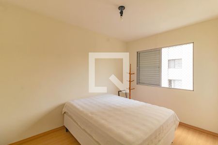 Quarto 2 de apartamento para alugar com 2 quartos, 56m² em Vila Alexandria, São Paulo