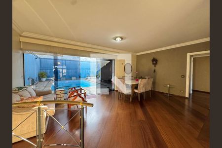 Foto 14 de casa à venda com 4 quartos, 264m² em Jardim Monte Azul, São Paulo