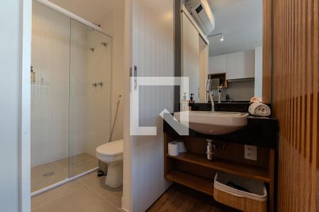 Banheiro de kitnet/studio para alugar com 1 quarto, 22m² em Bela Vista, São Paulo