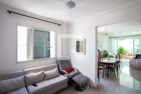 Sala de TV de apartamento à venda com 4 quartos, 121m² em Santa Ines, Belo Horizonte