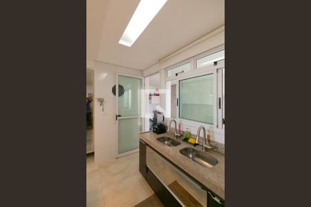 Cozinha de apartamento à venda com 3 quartos, 164m² em Itapoã, Belo Horizonte
