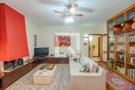 Sala 2 de casa à venda com 3 quartos, 580m² em Jardim Lindóia, Porto Alegre