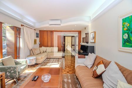 Sala de casa à venda com 3 quartos, 580m² em Jardim Lindóia, Porto Alegre