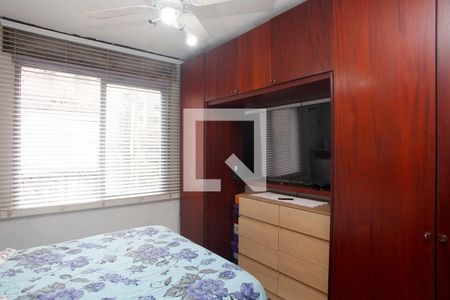 Quarto 1 de apartamento para alugar com 2 quartos, 50m² em Petrópolis, Porto Alegre
