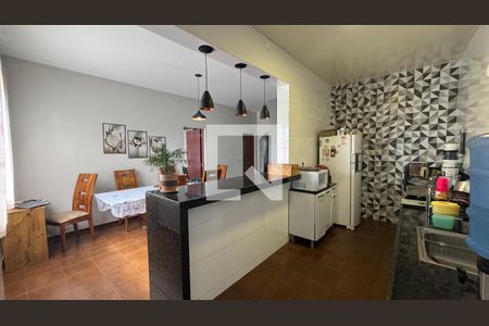 Cozinha de casa à venda com 4 quartos, 230m² em Novo Eldorado, Contagem