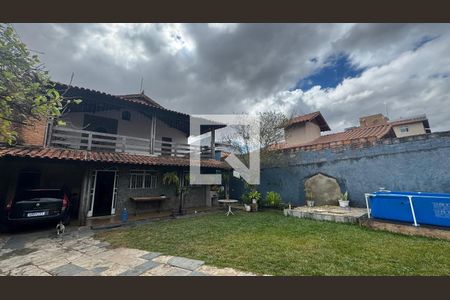 Fachada Interna de casa à venda com 4 quartos, 230m² em Novo Eldorado, Contagem
