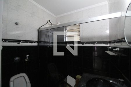 Banheiro de kitnet/studio para alugar com 1 quarto, 30m² em Tanque, Rio de Janeiro