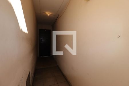 Corredor de casa para alugar com 1 quarto, 90m² em Vila Pires, Santo André