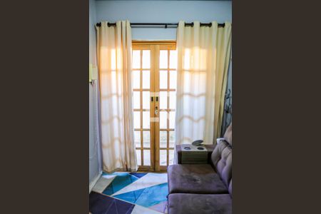 Sala de casa de condomínio para alugar com 2 quartos, 70m² em Centreville, Cotia