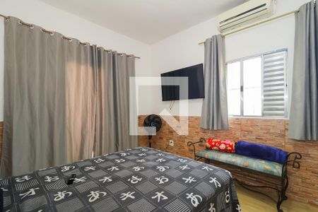 Quarto de casa à venda com 6 quartos, 550m² em Jardim Helena, Taboão da Serra