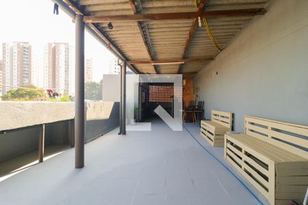 Área externa de casa à venda com 6 quartos, 550m² em Jardim Helena, Taboão da Serra