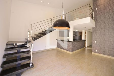 Sala  de casa de condomínio para alugar com 4 quartos, 230m² em Alphaville Araguaia, Goiânia