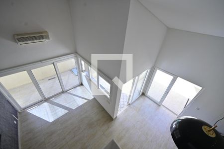 Sala  de casa de condomínio para alugar com 4 quartos, 230m² em Alphaville Araguaia, Goiânia