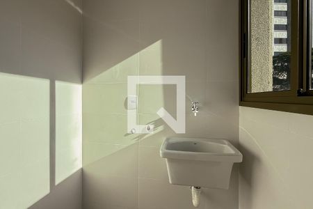 Cozinha e Área de Serviço de apartamento à venda com 2 quartos, 68m² em Carmo, Belo Horizonte