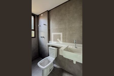 Banheiro da Suíte de apartamento à venda com 2 quartos, 68m² em Carmo, Belo Horizonte