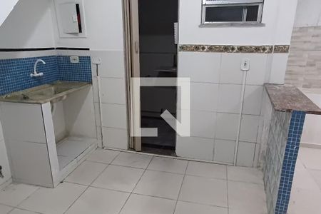 Cozinha e Área de Serviço de kitnet/studio para alugar com 1 quarto, 50m² em Tanque, Rio de Janeiro