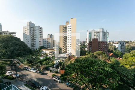Vista Suíte 2 de apartamento à venda com 3 quartos, 185m² em Três Figueiras, Porto Alegre