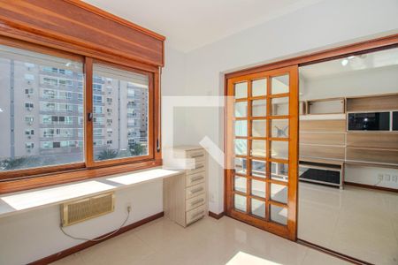 Escritório de apartamento para alugar com 3 quartos, 121m² em Petrópolis, Porto Alegre