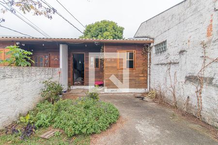 Fachada de casa à venda com 2 quartos, 47m² em Cavalhada, Porto Alegre