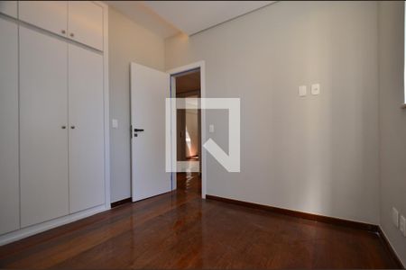 Quarto 2 de apartamento à venda com 3 quartos, 100m² em Centro, Belo Horizonte