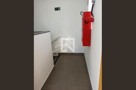 Hall de entrada de casa de condomínio à venda com 2 quartos, 44m² em Vila Pereira Cerca, São Paulo