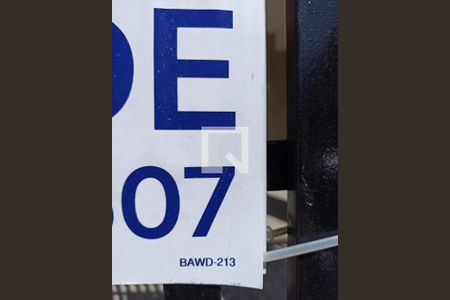 Placa do Quinto Andar de casa de condomínio à venda com 2 quartos, 44m² em Vila Pereira Cerca, São Paulo